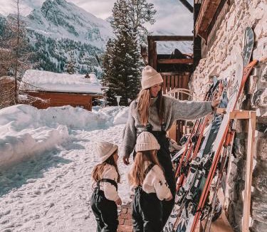 Gimmelwald Hostel | Mountain Hostel Gimmelwald