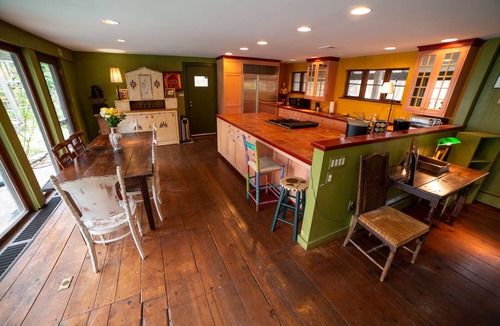 New Hope House | Mountain House - A private rustic oasis with goats!