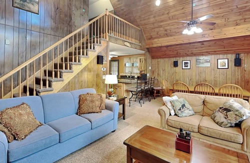 Oakland Cabin | Mountain House by Taylor Made Deep Creek