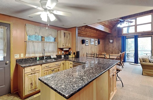 Oakland Cabin | Mountain House by Taylor Made Deep Creek