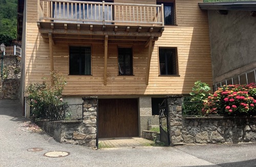 Orlu House | Mountain house