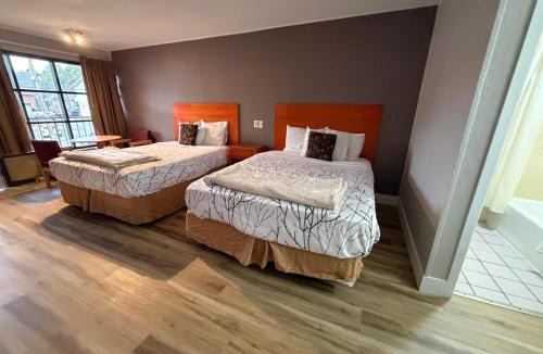 Gatlinburg Hotel | Mountain House motor Inn Downtown Gatlinburg