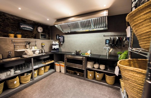 El Tarter Hostel | Mountain house - Mountain Hostel Tarter