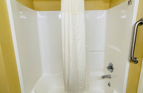 Dunlap Hotel | Mountain Inn & Suites Dunlap