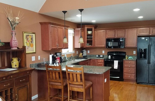 Lackawaxen House | Mountain/lake community in Poconos,PA