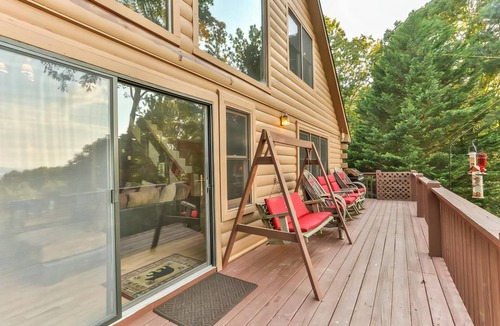 Ellijay Cabin | Mountain Lake Escape