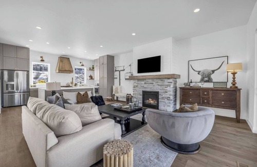 Deer Mountain House | Mountain Lake Getaway - Chef's Kitchen - High End