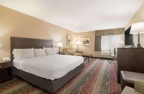 Saranac Lake Hotel | Mountain Lake Inn