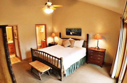 Woods Bay Cabin | Mountain Lake Lodge