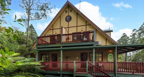 Mount Dandenong Bed & Breakfast | Mountain Lodge