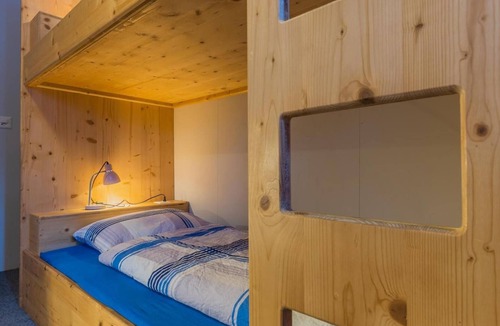Lenk Hostel | Mountain Lodge Backpackercamp