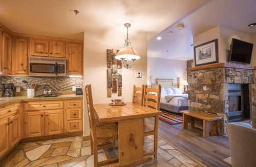Mountain Village Condo | Mountain Lodge Retreat: Ski IN/OUT