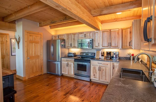 Todd Cabin | Mountain Lodge With Picturesque Views