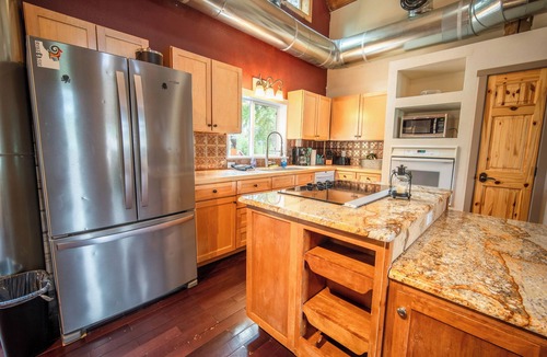 Cascade Cabin | Mountain Lodge With Private Deck