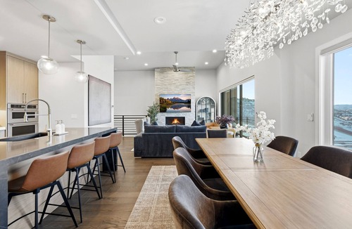 Hideout House | MOUNTAIN LUXE | Panoramic Views + Private Hot Tub