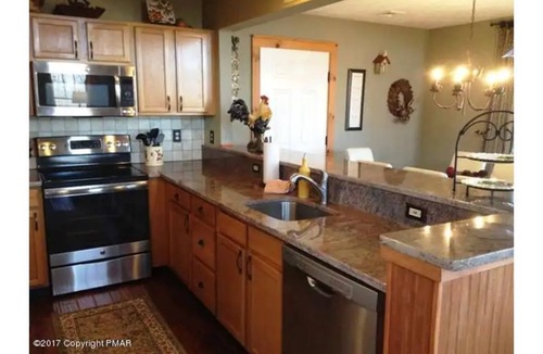 Tannersville Cabin | Mountain Majesty Lodge