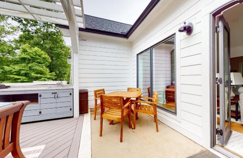 Mill Spring House | Mountain Majesty
