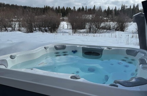 McCall House | Mountain Meadow Retreat