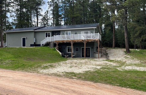 Deadwood Cabin | Mountain Meadow View