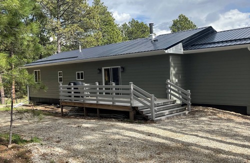 Deadwood Cabin | Mountain Meadow View