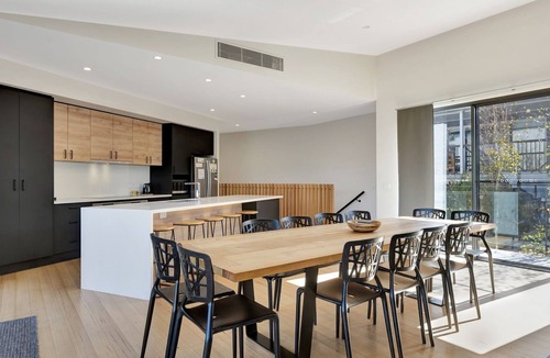 Bright House | Mountain Mist Retreat - 5 Bedrooms