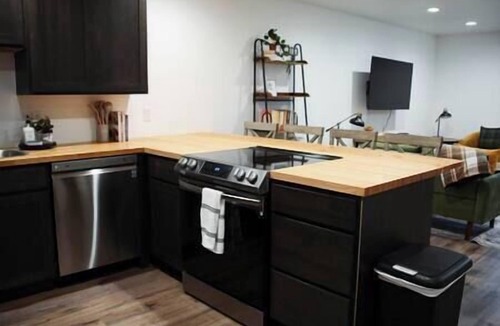 Alpine Northwest Apartment | Mountain Modern Apartment