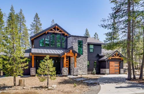 Kingvale House | Mountain modern and spacious, Close to everything!