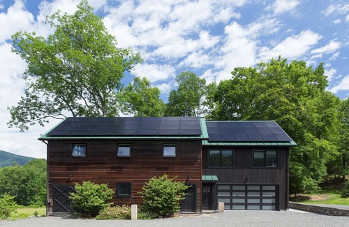 Saugerties Ski Chalet | Mountain Modern Barn