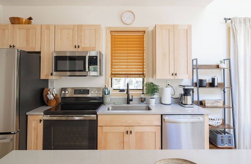 Wilmington House | Mountain Modern Home on Lake Everest Only 3 miles to Whiteface Sleeps 8