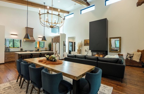 West Glacier House | Mountain Modern River Retreat one mile from Glacier Park & 30 mi from Whitefish!