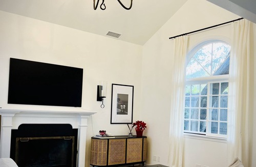 La Canada Flintridge House | Mountain Oasis 3bd/3bath Home