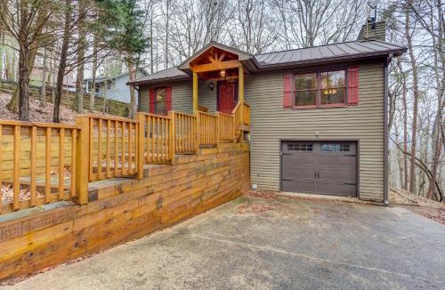 Walnut Mountain House | Mountain Oak Manor