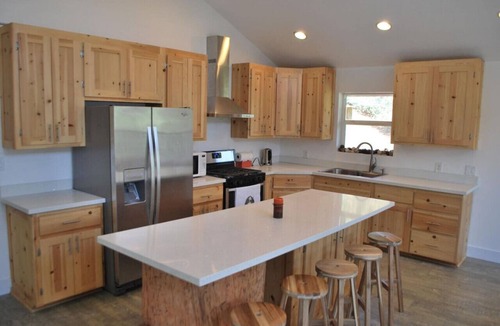 Groveland House | Mountain Place Updated 3br 2ba home Free WiFi