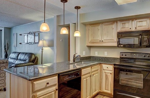 Copper Mountain Village Condo | Mountain Plaza 3 Bedroom Condo #521/523 by RedAwning