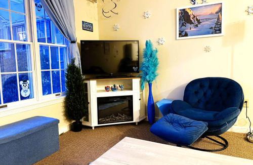 Hancock Apartment | Mountain Relaxation Suite at Jiminy Peak-Ski On Off- Sleeps 4 - All Season Fun