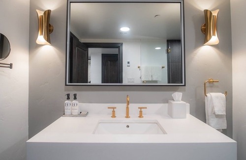 Vail Hotel | Mountain Retreat | 1 King Bed | Near Vail Village
