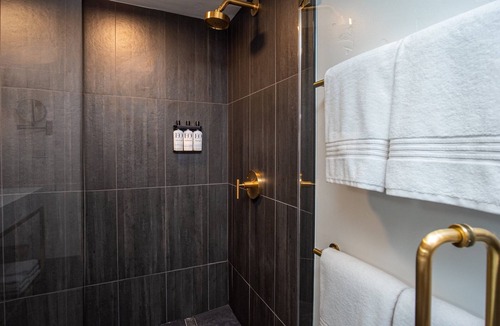 Vail Hotel | Mountain Retreat | 1 King Bed | Near Vail Village
