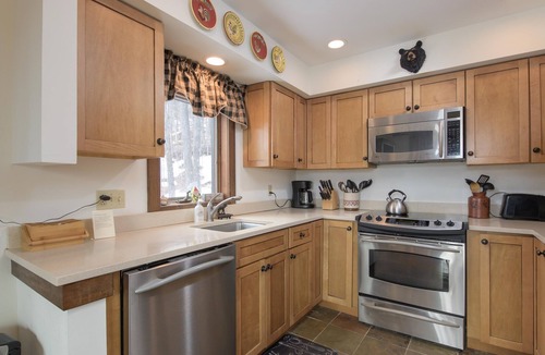 Plymouth House | Mountain Retreat near Okemo | Spectacular Views