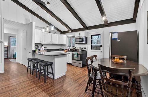 Millville House | Mountain Retreat w/2 Living Spaces, Hot Tub & Deck