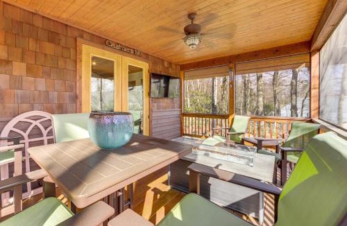 Tuckasegee House | Mountain Retreat w/Community Perks in Glenville!