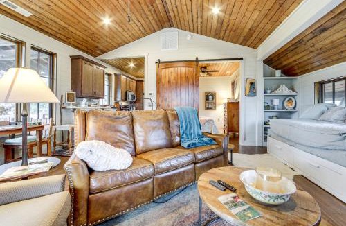 Tuckasegee House | Mountain Retreat w/Community Perks in Glenville!