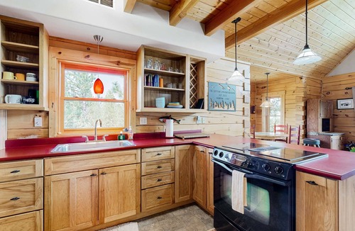 New Meadows House | Mountain Retreat with Pool & Golf Access
