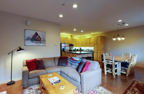 Warm Springs House | Mountain Retreats