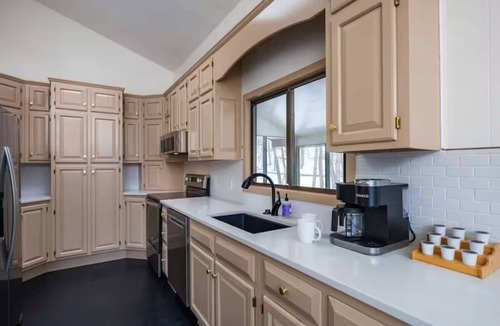 McGaheysville Cabin | Mountain Ridge Retreat