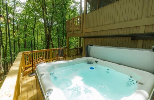 McGaheysville Cabin | Mountain Ridge Retreat