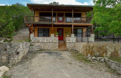 Sabinal House | Mountain Ridge