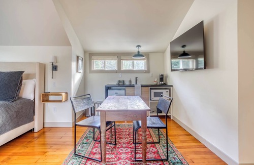 Nehalem House | Mountain, River View, Fire Pit, Drive to Beach