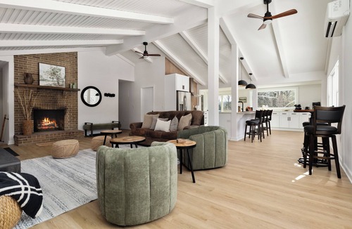 Front Royal House | Mountain Road Retreat
