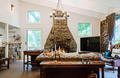 Belgrave South House | 'Mountain Sanctuary' in Belgrave South