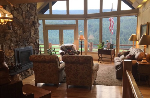 Alta House | Mountain Side Retreat with Beautiful Views!